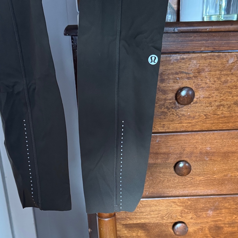 🏃‍♀️✨ Lululemon Fast & Free High-Rise Nulux Pocket Leggings — Size 6 - Picture 3 of 6
